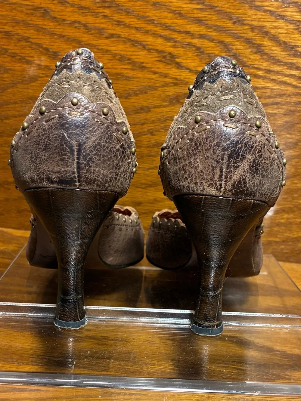 Apepazza Stud Accent Scalloped Trim Cap Toe Leather Heels Brown IT 37.5 US 7.5